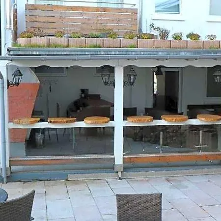 Rustic In 2*