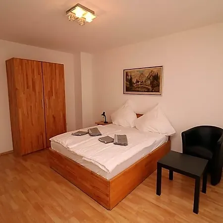 Rustic In 2* Έσσεν